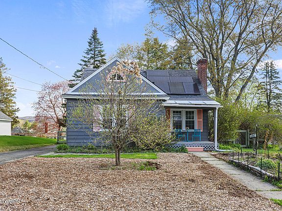 3rd image of 16 Kensington Ave