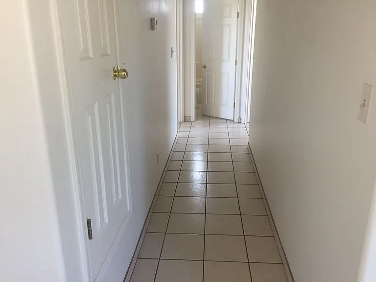 1141 Calle Carmelita — Photo 10