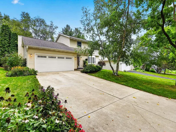 18 Star Fire Ct, Madison, WI 53719