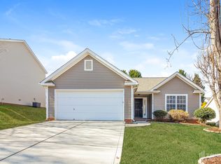 549 River View Dr, Lowell, NC 28098