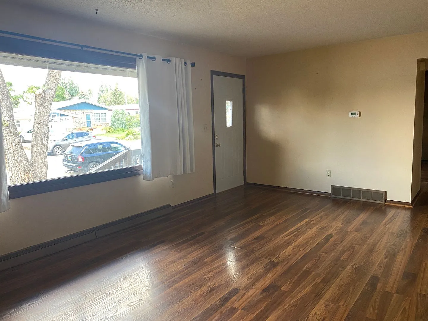Cozy, single family home w/ nonconforming bedrooms! — Photo 4
