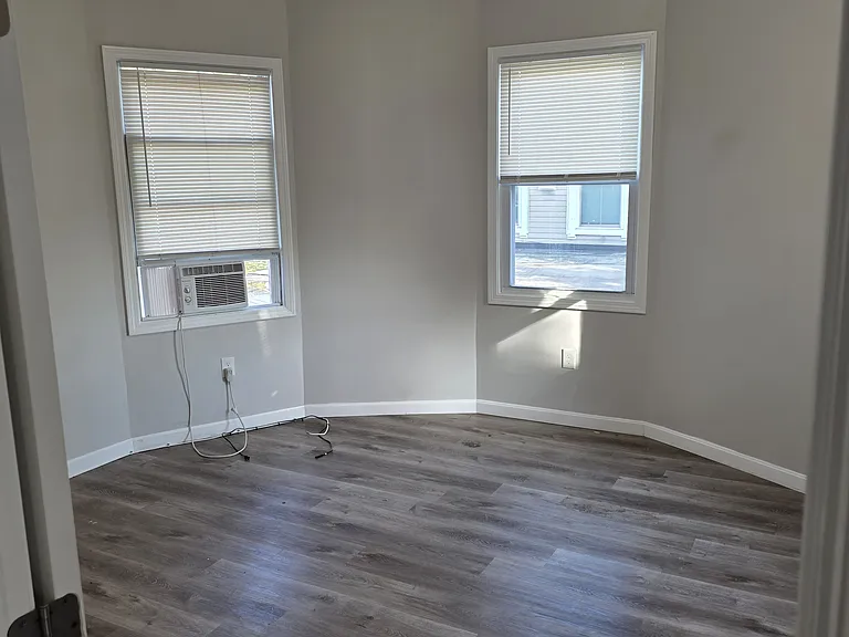 93 Summit St #6 — Photo 3