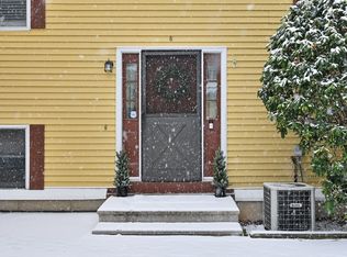 25 Shea St APT 8, Dracut, MA 01826