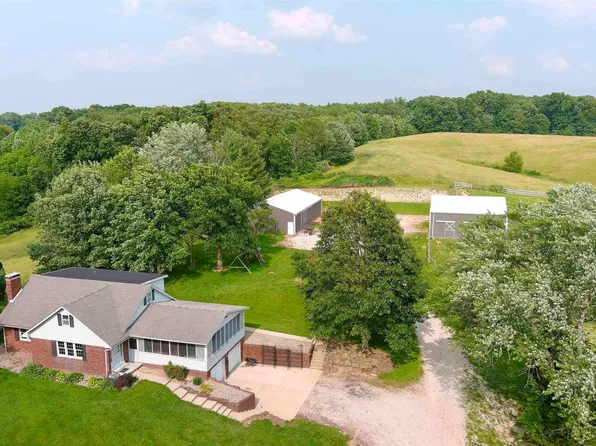 4074 S 50 E, Huntingburg, IN 47542