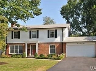 549 Lyman Pl, Saint Louis, MO