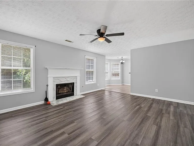 530 Sterling Pointe Ct — Photo 18
