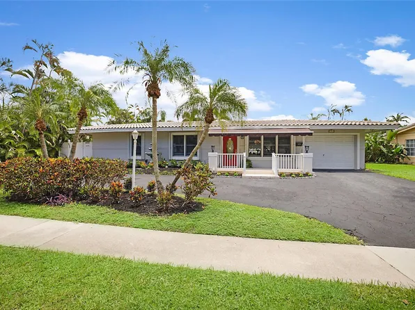 2360 NE 49th Street, Lighthouse Point, FL 33064