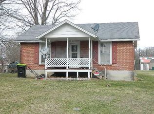 811 4th St NE, Pulaski, VA 24301