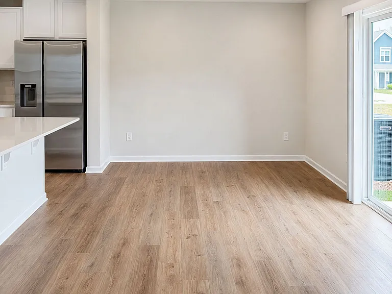 166 Brentwood Dr — Photo 8