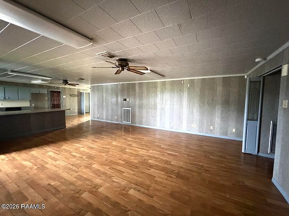 2nd image of 5025 Benton Rd