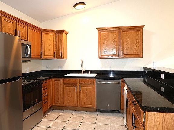 5th image of 495 Coronado Way Unit D