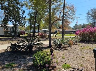 1696 Santa Cruz Dr, Lillian, AL 36549