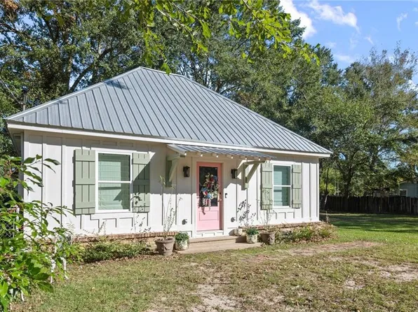 3138 N Holley St, Loxley, AL 36551
