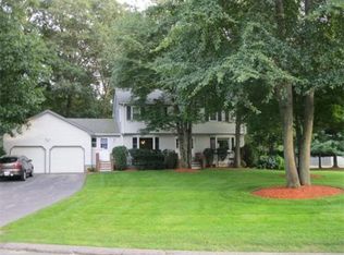 24 Hollytree Rd, Stoughton, MA 02072