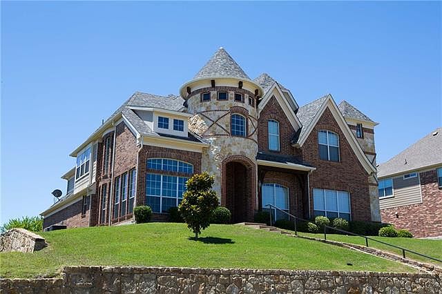 1st image of 4109 Claridge Ter