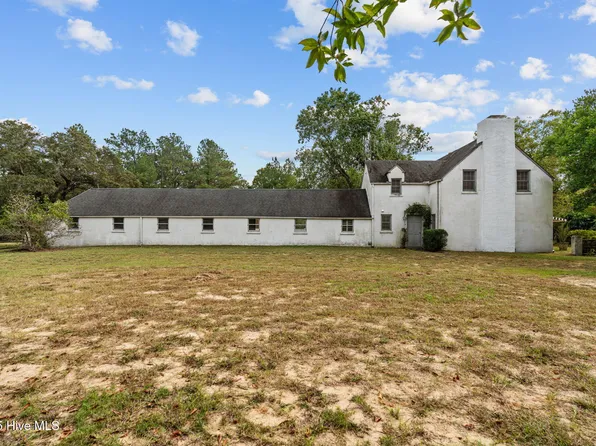 1667 Youngs Road, Vass, NC 28394