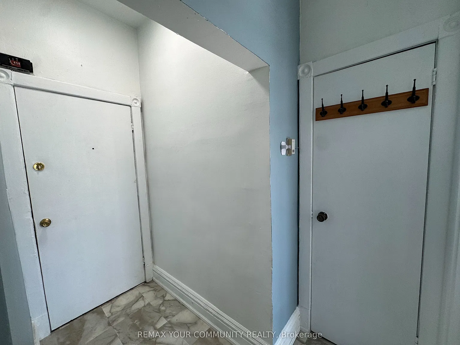 3 bed, $1,500 — Photo 2