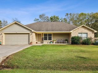 717 1st St, Winnie, TX 77665