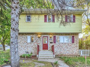 939 8th Ave S, South Saint Paul, MN 55075