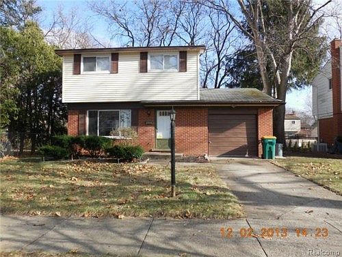 1st image of 23106 Montclair Dr