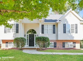 2807 Bridgeport Dr, Winston Salem, NC 27103