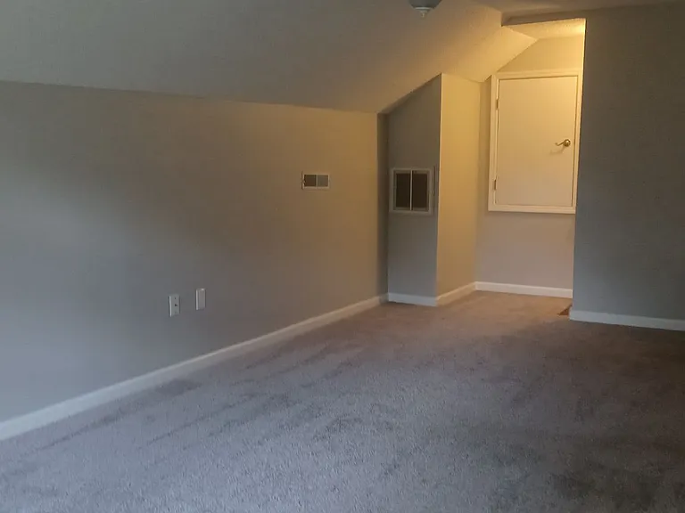 22 Lord Calvert Dr — Photo 21