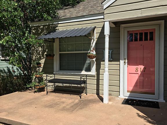 2nd image of 817 Davis Dr