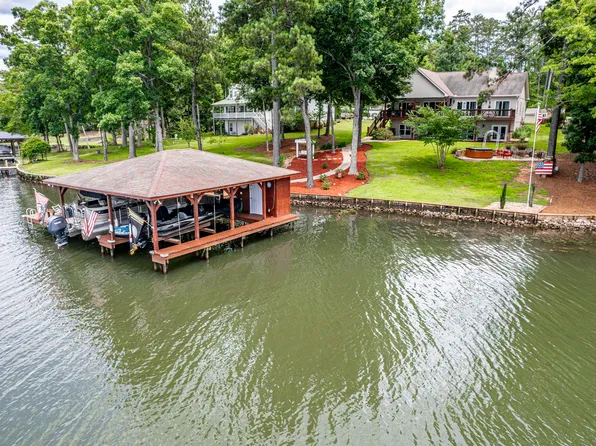 3690 Lakecrest Dr, Sparta, GA 31087