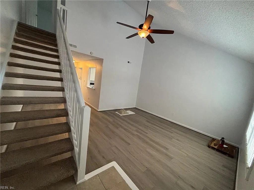2 bed, 2.0 bath, 1224 sqft, $1,895 — Photo 3