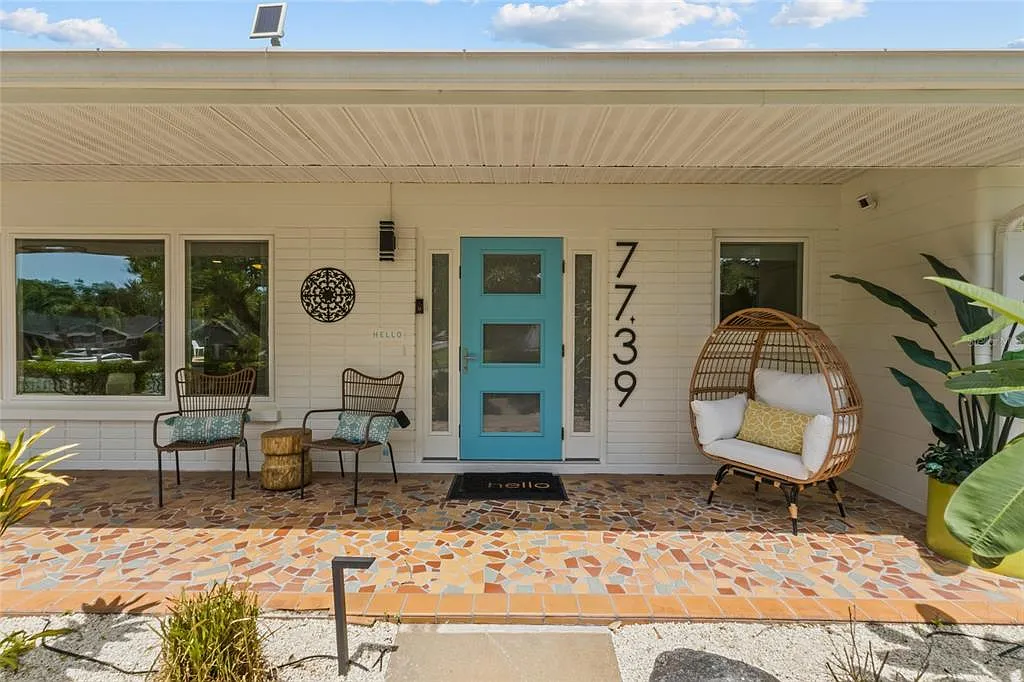 4 bed, 3.0 bath, 2825 sqft, $7,000 — Photo 2