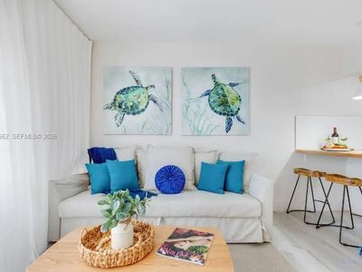 7326 Collins Ave APT 201, Miami Beach, FL, 33141