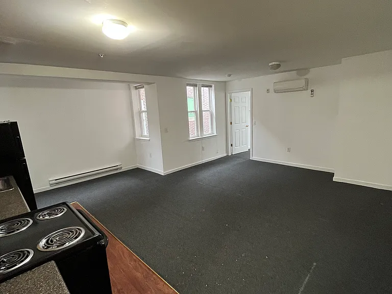 4500 Walnut St #202 — Photo 6