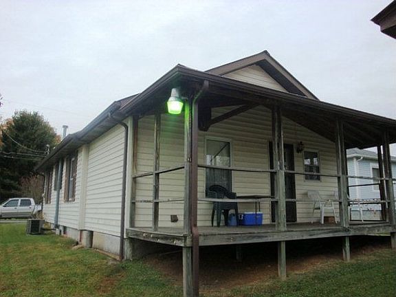 2nd image of 322 Myers Ave