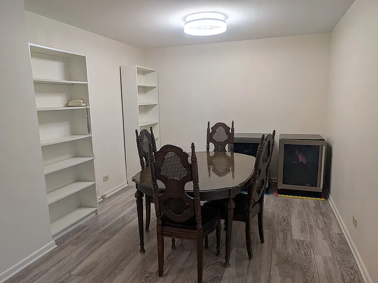 1516 Hinman Ave #804 — Photo 2