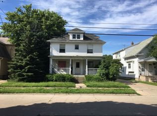 1264 Crooks St, Green Bay, WI 54301