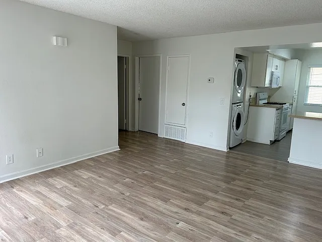 44220 San Pablo Ave #F9 — Photo 17