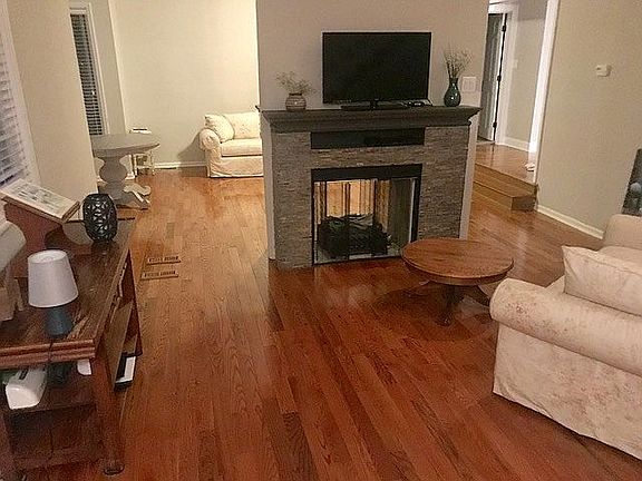 5th image of 414 N Peachtree Pkwy
