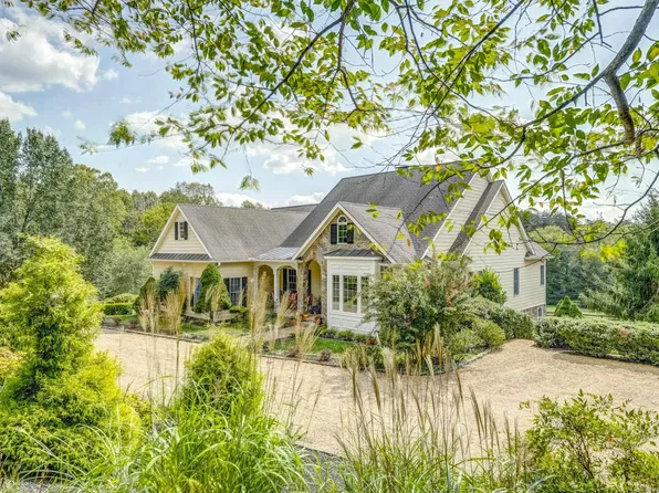 4275 Burnley Station Rd, Barboursville, VA 22923