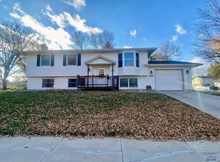 3605 Maple Ave, Rapid City, SD 57701