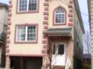 833 Rebecca Pl, Elizabeth, NJ 07201