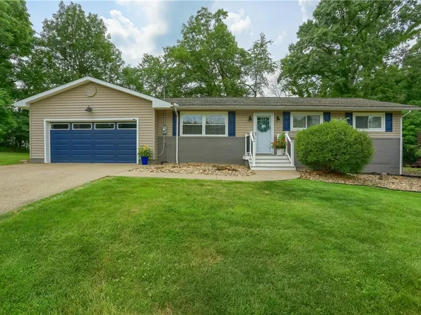 305 Highland Dr, Beaver Falls, PA 15010