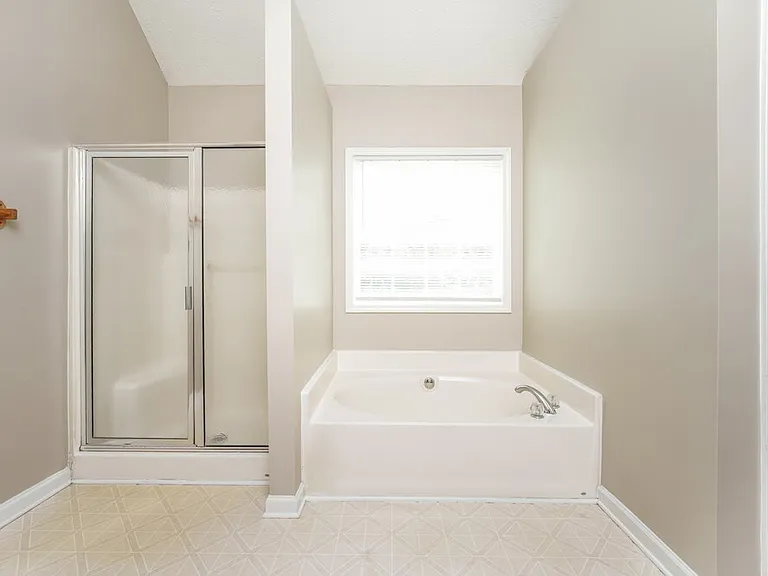 235 Shadowbrooke Cir — Photo 14