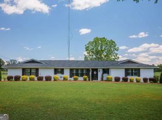 1713 Lennox Rd, Baxley, GA 31513