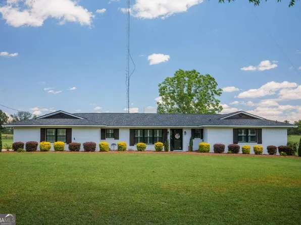 1713 Lennox Rd, Baxley, GA 31513