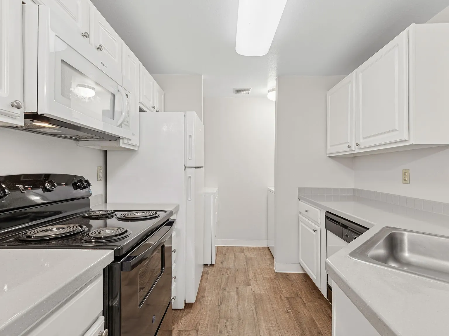 Cascadia Pointe — Photo 2