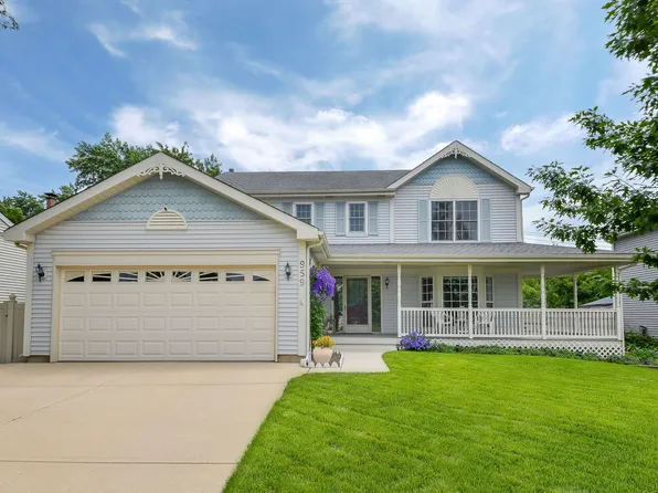 959 Hill Crest Dr, Carol Stream, IL 60188
