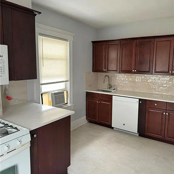 84 W Cherry St — Photo 5