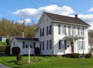 824 E Walnut St, Lewistown, PA 17044