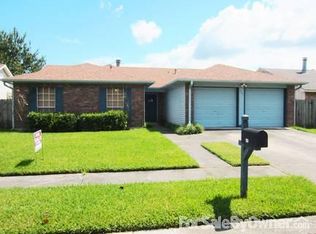 465 Longview Dr, Destrehan, LA 70047