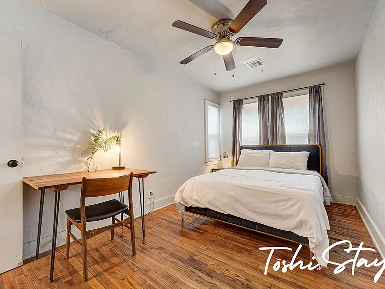 120 NW 31st St #B — Photo 10